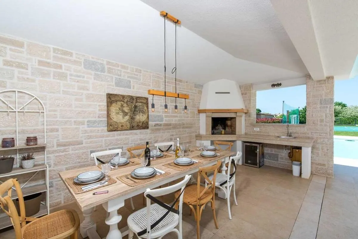 Villa Kastelir By Aneo Travel Croatia